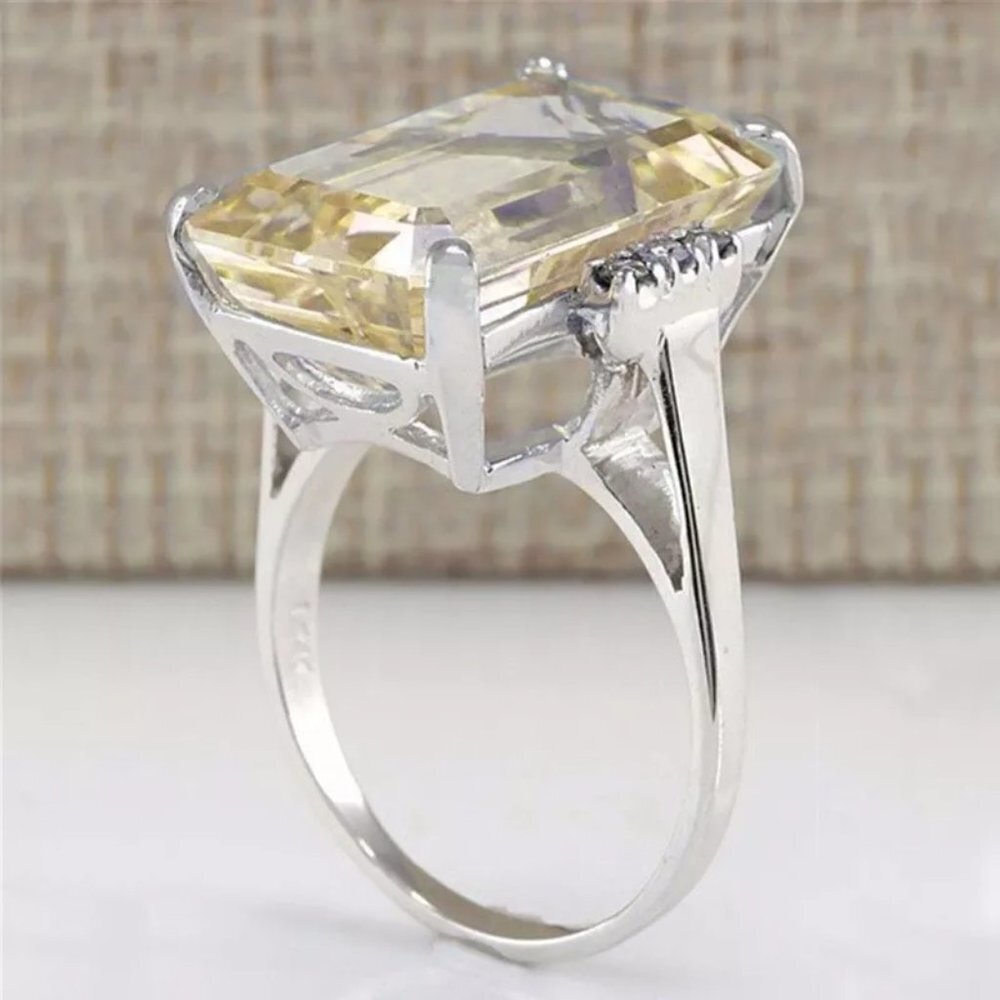 ✨Hyperbole With Huge Yellow CZ Prong Setting Ring, GPMB1492